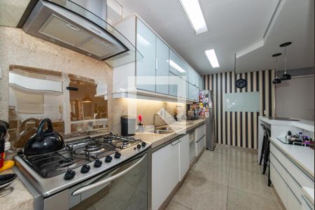 Apartamento à venda com 134m², 3 quartos e 3 vagasCozinha