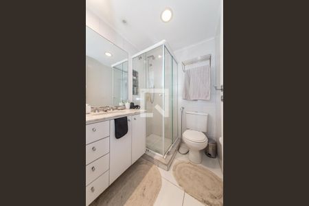 Apartamento à venda com 134m², 3 quartos e 3 vagasBanheiro da Suíte