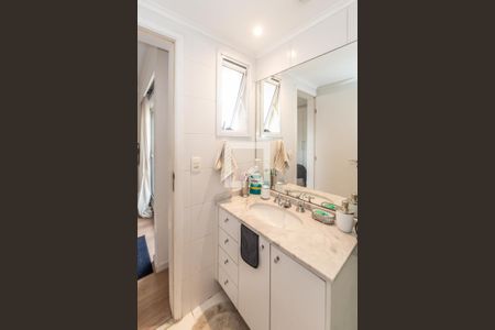 Apartamento à venda com 134m², 3 quartos e 3 vagasBanheiro da Suíte