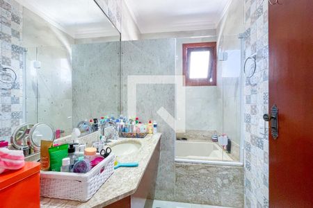 Casa à venda com 620m², 4 quartos e 6 vagas Casa à venda com 620m², 4 quartos e 6 vagasBanheiro da Suíte 3