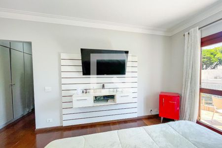 Casa à venda com 620m², 4 quartos e 6 vagas Casa à venda com 620m², 4 quartos e 6 vagasSuíte principal