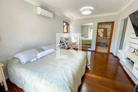 Casa à venda com 620m², 4 quartos e 6 vagas Casa à venda com 620m², 4 quartos e 6 vagasSuíte principal