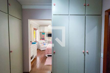 Casa à venda com 620m², 4 quartos e 6 vagas Casa à venda com 620m², 4 quartos e 6 vagasCloset da suíte 3