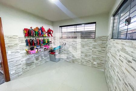 Casa à venda com 620m², 4 quartos e 6 vagas Casa à venda com 620m², 4 quartos e 6 vagasBrinquedoteca
