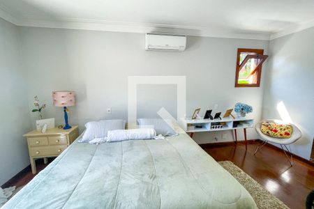 Casa à venda com 620m², 4 quartos e 6 vagas Casa à venda com 620m², 4 quartos e 6 vagasSuíte principal