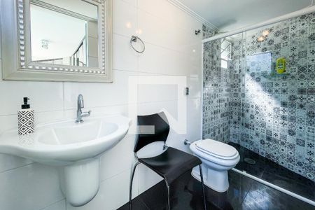 Casa à venda com 620m², 4 quartos e 6 vagas Casa à venda com 620m², 4 quartos e 6 vagasBanheiro