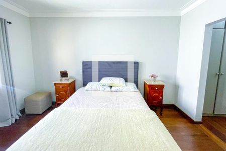 Casa à venda com 620m², 4 quartos e 6 vagas Casa à venda com 620m², 4 quartos e 6 vagasSuíte 1