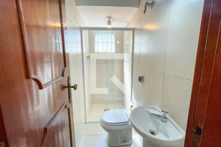 Casa à venda com 620m², 4 quartos e 6 vagas Casa à venda com 620m², 4 quartos e 6 vagasBanheiro de serviço