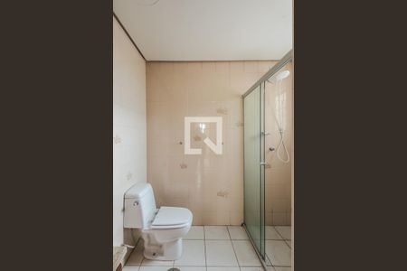 Banheiro de apartamento para alugar com 2 quartos, 60m² em São Geraldo, Porto Alegre