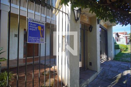 Casa à venda com 266m², 3 quartos e 3 vagas Casa à venda com 266m², 3 quartos e 3 vagasFachada