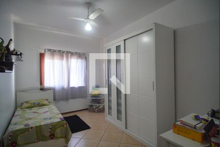 Casa à venda com 266m², 3 quartos e 3 vagas Casa à venda com 266m², 3 quartos e 3 vagasQuarto 1