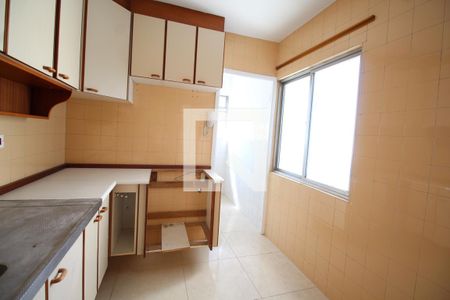 Apartamento à venda com 83m², 2 quartos e 1 vagaCozinha