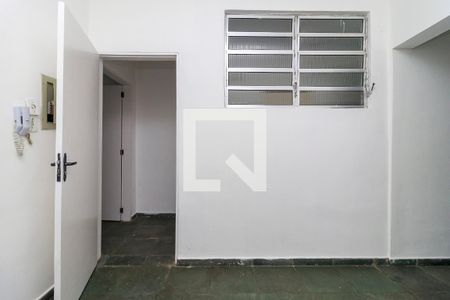 Sala de casa para alugar com 1 quarto, 40m² em Parque Maria Helena, São Paulo