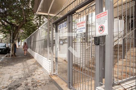 Apartamento para alugar com 70m², 2 quartos e sem vagaFrente