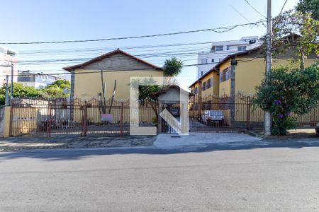 Casa de condomínio para alugar com 71m², 3 quartos e 1 vagaFachada