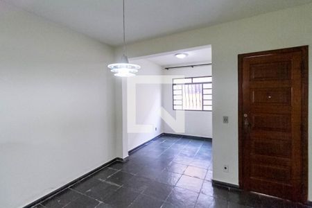 Sala de casa de condomínio para alugar com 3 quartos, 71m² em Dona Clara, Belo Horizonte