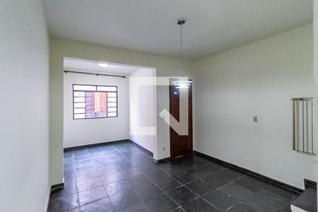 Sala de casa de condomínio para alugar com 3 quartos, 71m² em Dona Clara, Belo Horizonte
