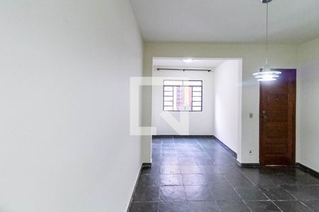 Sala de casa de condomínio para alugar com 3 quartos, 71m² em Dona Clara, Belo Horizonte
