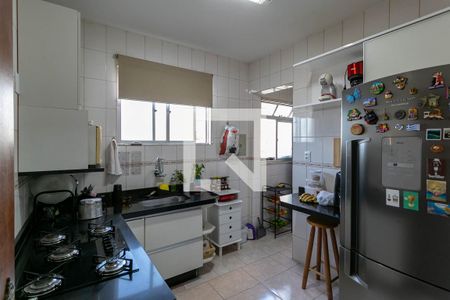 Apartamento para alugar com 120m², 2 quartos e 2 vagas Apartamento para alugar com 120m², 2 quartos e 2 vagasCozinha