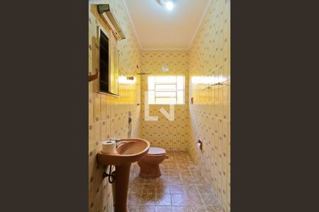 Banheiro de casa para alugar com 1 quarto, 74m² em Vila dos Remédios, São Paulo