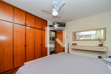 Casa à venda com 234m², 4 quartos e 2 vagas Casa à venda com 234m², 4 quartos e 2 vagasQuarto 4
