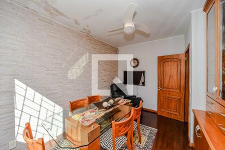 Casa à venda com 234m², 4 quartos e 2 vagas Casa à venda com 234m², 4 quartos e 2 vagasQuarto 3