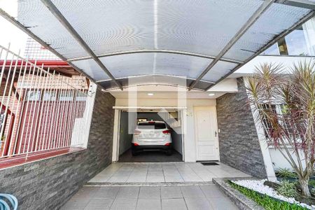 Casa à venda com 234m², 4 quartos e 2 vagas Casa à venda com 234m², 4 quartos e 2 vagasGaragem