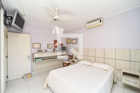 Casa à venda com 234m², 4 quartos e 2 vagas Casa à venda com 234m², 4 quartos e 2 vagasQuarto 1