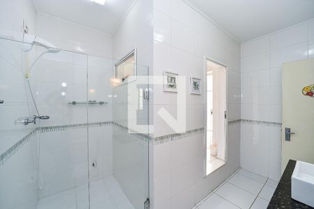 Casa à venda com 234m², 4 quartos e 2 vagas Casa à venda com 234m², 4 quartos e 2 vagasBanheiro 1