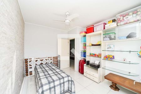 Casa à venda com 234m², 4 quartos e 2 vagas Casa à venda com 234m², 4 quartos e 2 vagasQuarto 2