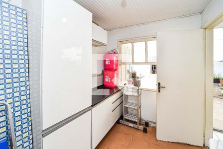 Casa à venda com 234m², 4 quartos e 2 vagas Casa à venda com 234m², 4 quartos e 2 vagasQuarto de Serviço