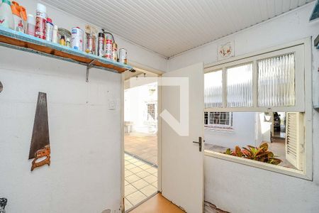 Casa à venda com 234m², 4 quartos e 2 vagas Casa à venda com 234m², 4 quartos e 2 vagasÁrea de Serviço