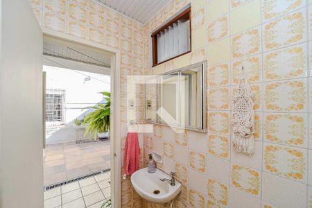 Casa à venda com 234m², 4 quartos e 2 vagas Casa à venda com 234m², 4 quartos e 2 vagasBanheiro de serviço