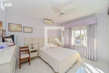 Casa à venda com 234m², 4 quartos e 2 vagas Casa à venda com 234m², 4 quartos e 2 vagasQuarto 1