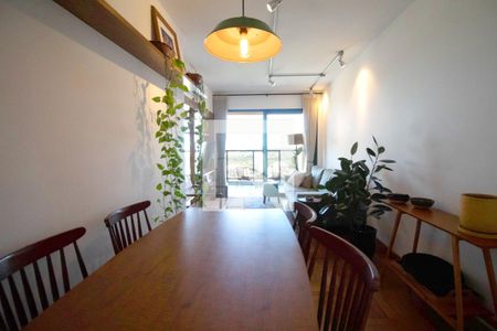 Sala de apartamento à venda com 2 quartos, 60m² em Vila Madalena, São Paulo