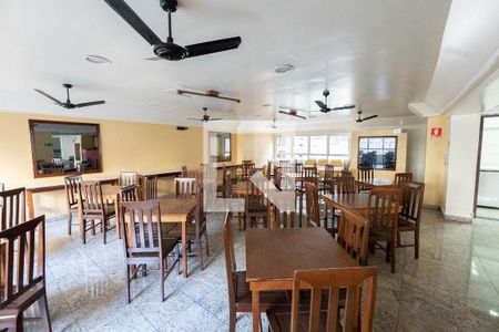 Apartamento para alugar com 54m², 1 quarto e 1 vaga Apartamento para alugar com 54m², 1 quarto e 1 vagaÁrea comum - Salão de festas