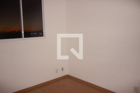 Sala de apartamento para alugar com 2 quartos, 60m² em Chacaras Reunidas Santa Terezinha, Contagem