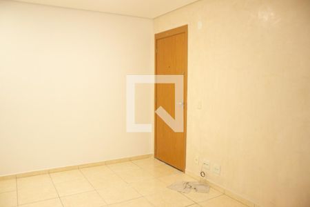 Sala de apartamento para alugar com 2 quartos, 60m² em Chacaras Reunidas Santa Terezinha, Contagem