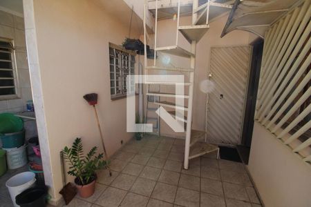 Casa à venda com 150m², 3 quartos e 2 vagasÁrea de Serviço