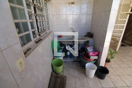 Casa à venda com 150m², 3 quartos e 2 vagasÁrea de Serviço