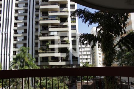 Vista da Varanda da Sala de apartamento à venda com 3 quartos, 167m² em Jardim Paulista, São Paulo