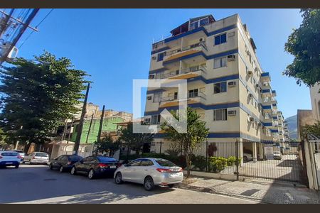 Apartamento à venda com 65m², 2 quartos e 1 vaga Apartamento à venda com 65m², 2 quartos e 1 vagaFachada