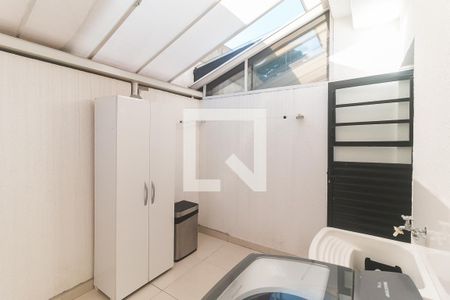 Casa de condomínio para alugar com 78m², 2 quartos e 1 vagaÁrea de Serviço/Churrasqueira