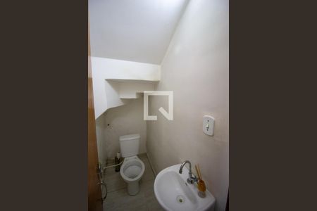 Casa para alugar com 69m², 3 quartos e 2 vagas Casa para alugar com 69m², 3 quartos e 2 vagasBanheiro / Social