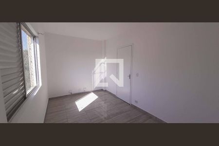 Quarto 1 de apartamento para alugar com 2 quartos, 62m² em Vila Osasco, Osasco