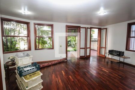 Sala de casa à venda com 4 quartos, 283m² em Vila Inah, São Paulo