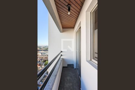 Apartamento à venda com 80m², 3 quartos e 1 vaga Apartamento à venda com 80m², 3 quartos e 1 vagaVaranda