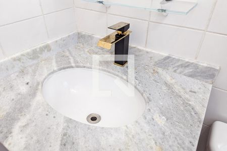 Apartamento à venda com 80m², 3 quartos e 1 vaga Apartamento à venda com 80m², 3 quartos e 1 vagaBanheiro