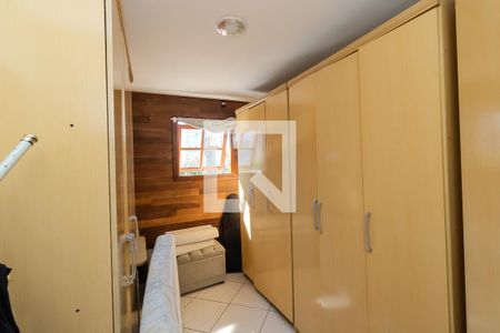 Casa à venda com 250m², 4 quartos e 4 vagas Casa à venda com 250m², 4 quartos e 4 vagasCloset da suíte 2