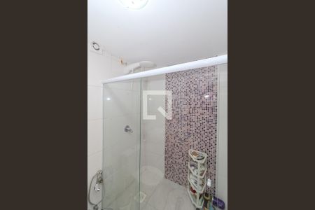 Casa à venda com 250m², 4 quartos e 4 vagas Casa à venda com 250m², 4 quartos e 4 vagasBanheiro da Suíte 1